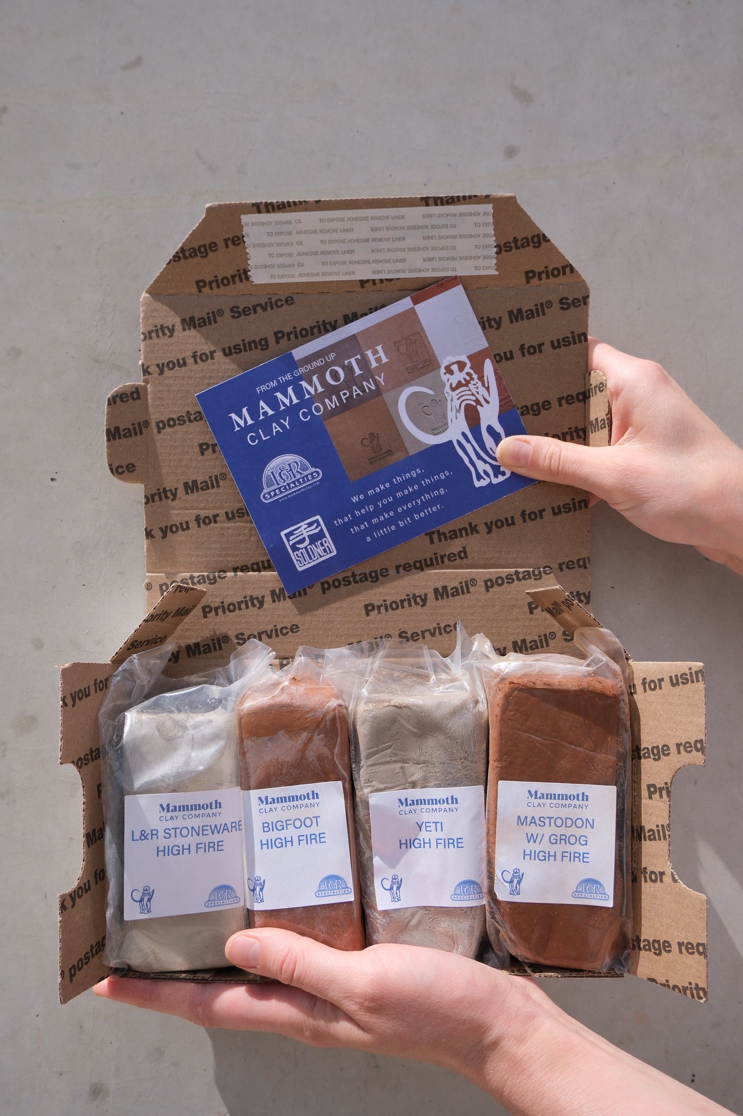 Mammoth Moist Clay Flight Box
