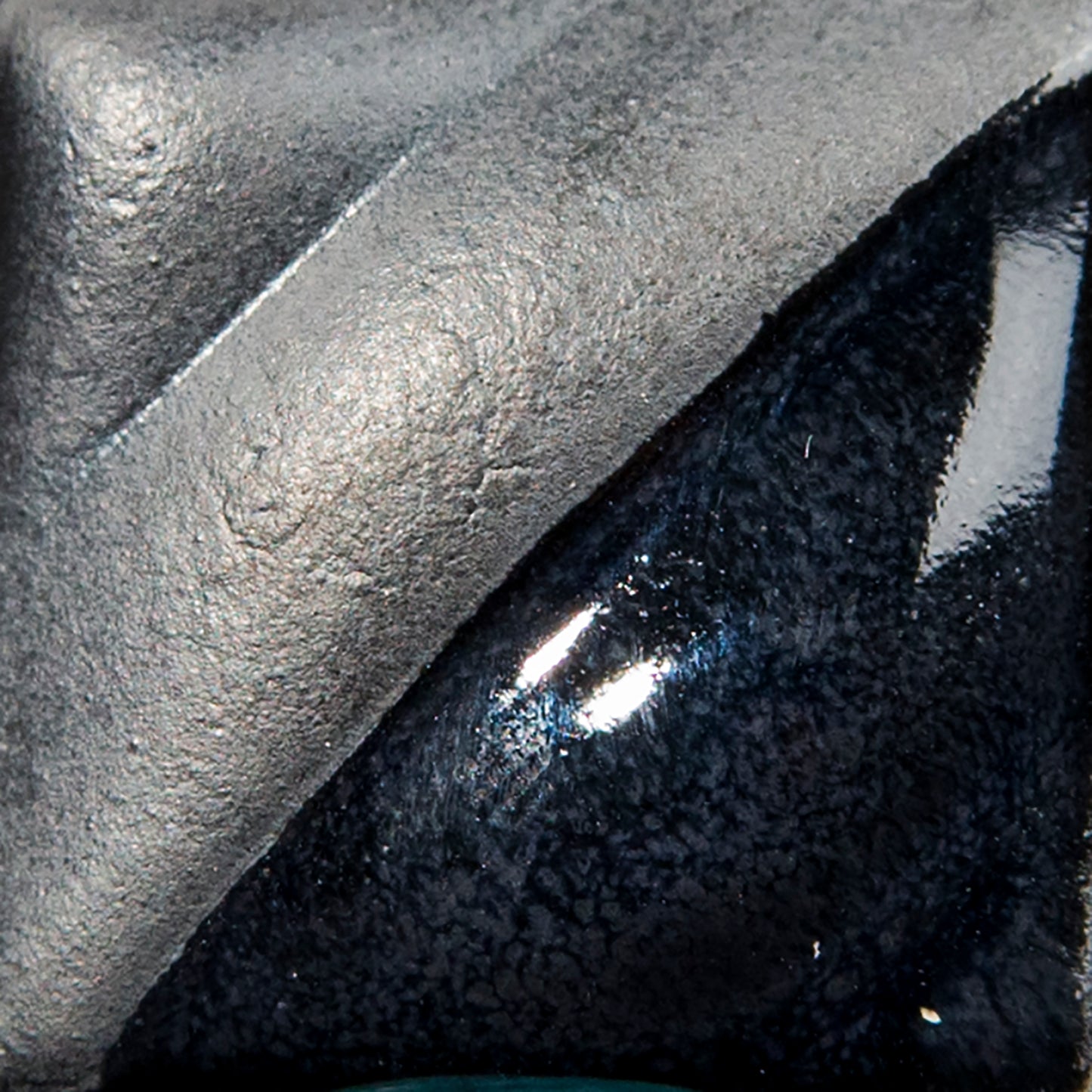 Velour Black V-370 - AMACO Velvet Underglaze - Pint